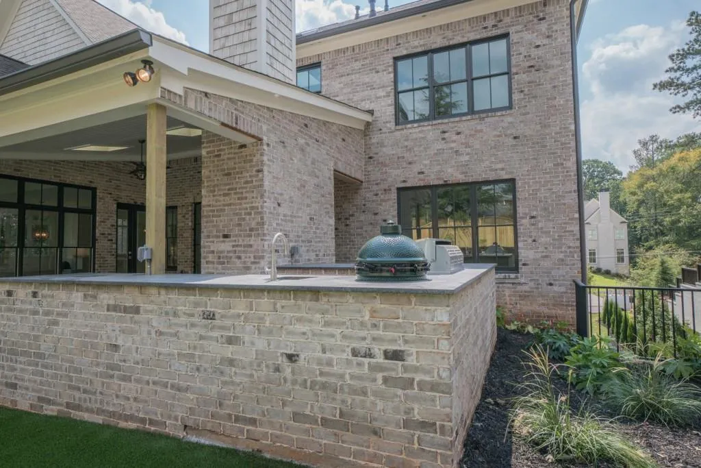 4736 Lake Forrest Drive, Sandy Springs, Georgia 30342, 6 Bedrooms Bedrooms, ,6 BathroomsBathrooms,Residential,Sold,4736 Lake Forrest Drive,6067843