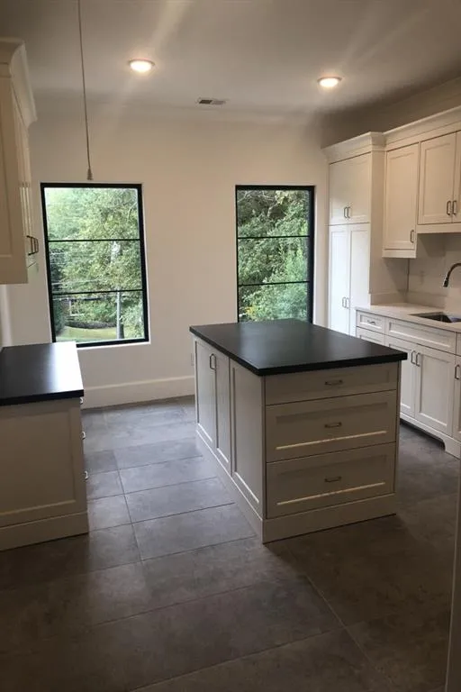 4736 Lake Forrest Drive, Sandy Springs, Georgia 30342, 6 Bedrooms Bedrooms, ,6 BathroomsBathrooms,Residential,Sold,4736 Lake Forrest Drive,6067843