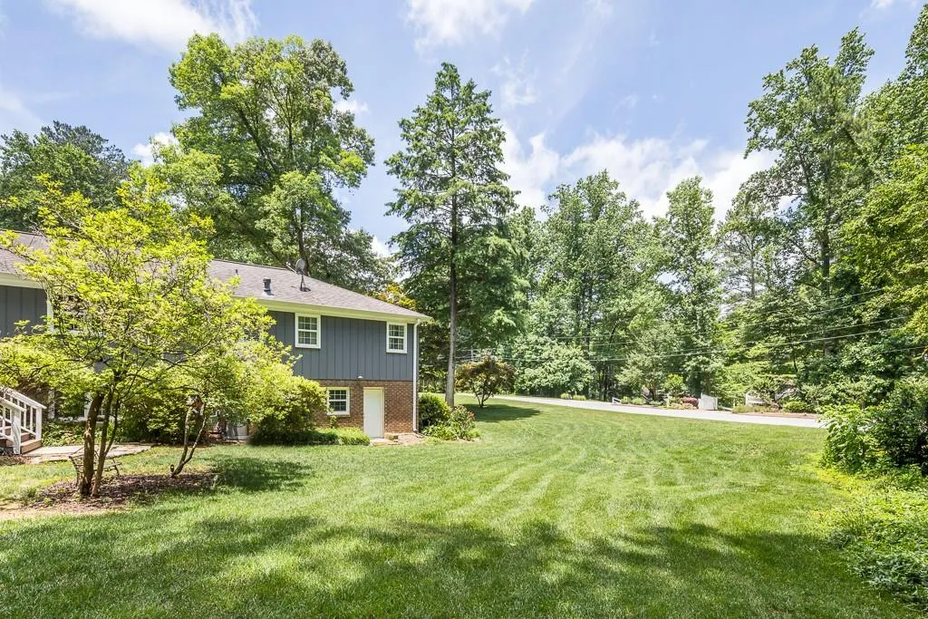 100 Hunters Glen Court, Sandy Springs, Georgia 30328, 5 Bedrooms Bedrooms, ,4 BathroomsBathrooms,Residential,Sold,100 Hunters Glen Court,6583080