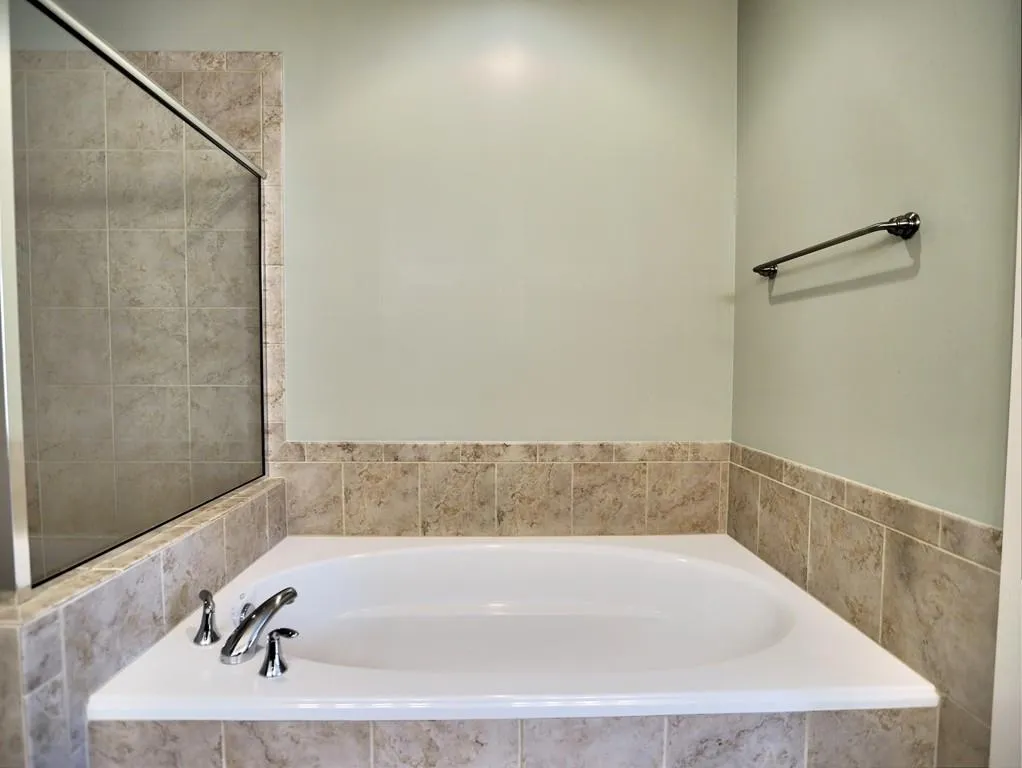 1006 River Vista Drive, Atlanta, Georgia 30339, 4 Bedrooms Bedrooms, ,4 BathroomsBathrooms,Residential,Sold,1006 River Vista Drive,6069269