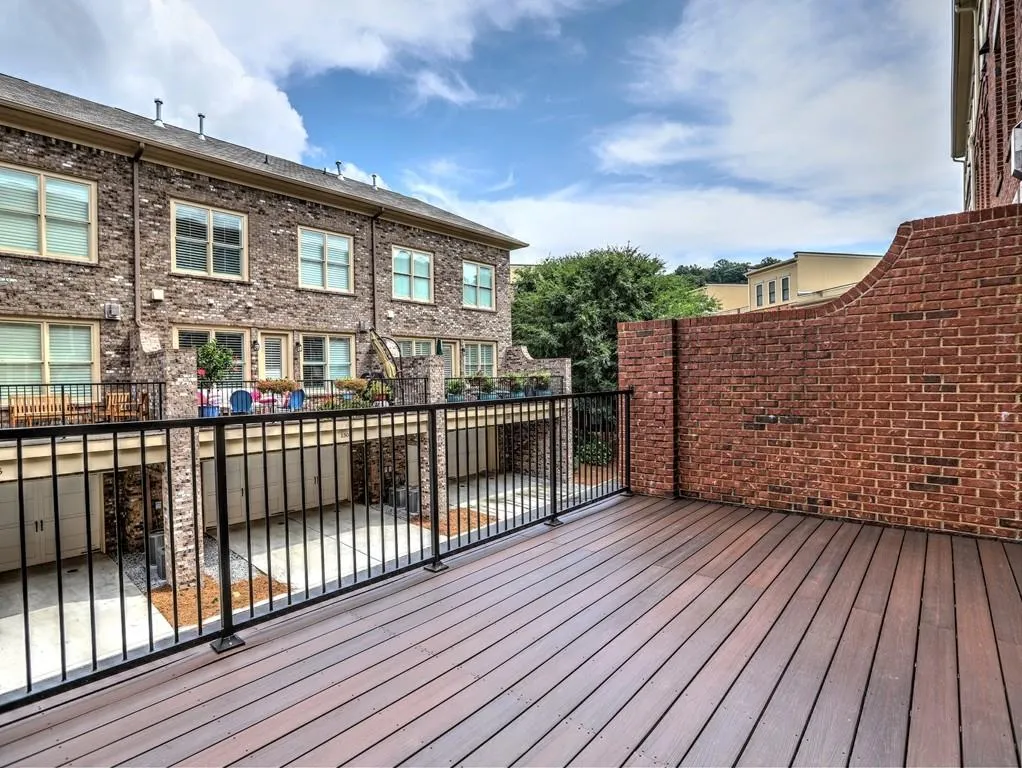 1006 River Vista Drive, Atlanta, Georgia 30339, 4 Bedrooms Bedrooms, ,4 BathroomsBathrooms,Residential,Sold,1006 River Vista Drive,6069269