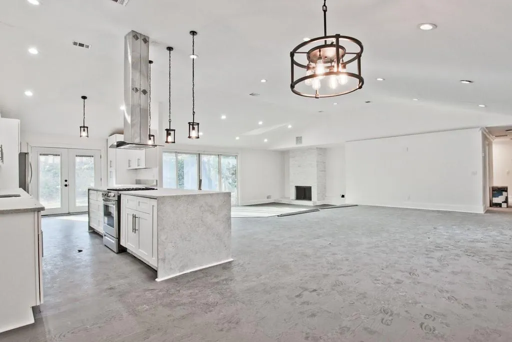 566 Coldstream Court, Sandy Springs, Georgia 30328, 4 Bedrooms Bedrooms, ,3 BathroomsBathrooms,Residential,Sold,566 Coldstream Court,6836088