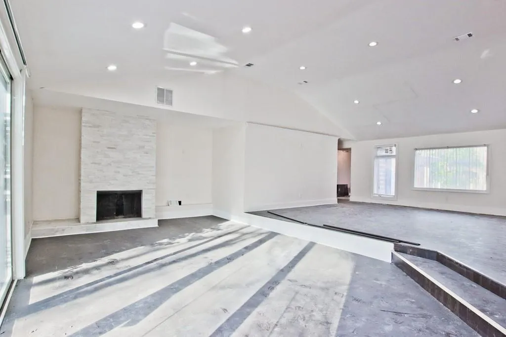 566 Coldstream Court, Sandy Springs, Georgia 30328, 4 Bedrooms Bedrooms, ,3 BathroomsBathrooms,Residential,Sold,566 Coldstream Court,6836088