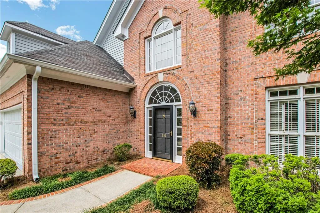 232 Spalding Gates Drive, Sandy Springs, Georgia 30328, 3 Bedrooms Bedrooms, ,2 BathroomsBathrooms,Residential,Sold,232 Spalding Gates Drive,6712187
