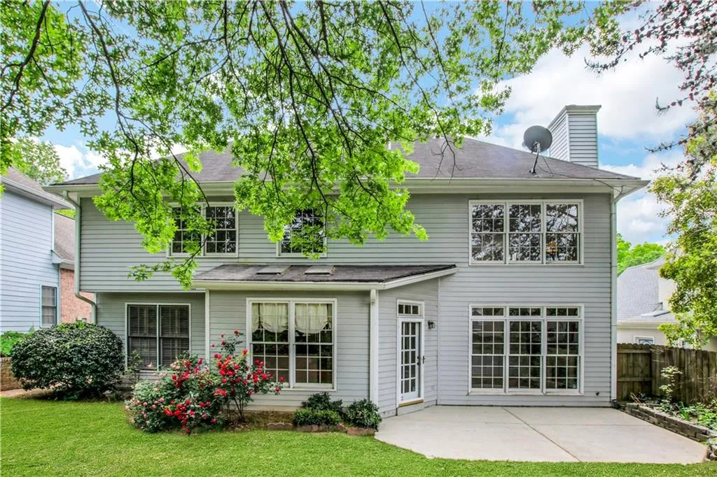 232 Spalding Gates Drive, Sandy Springs, Georgia 30328, 3 Bedrooms Bedrooms, ,2 BathroomsBathrooms,Residential,Sold,232 Spalding Gates Drive,6712187