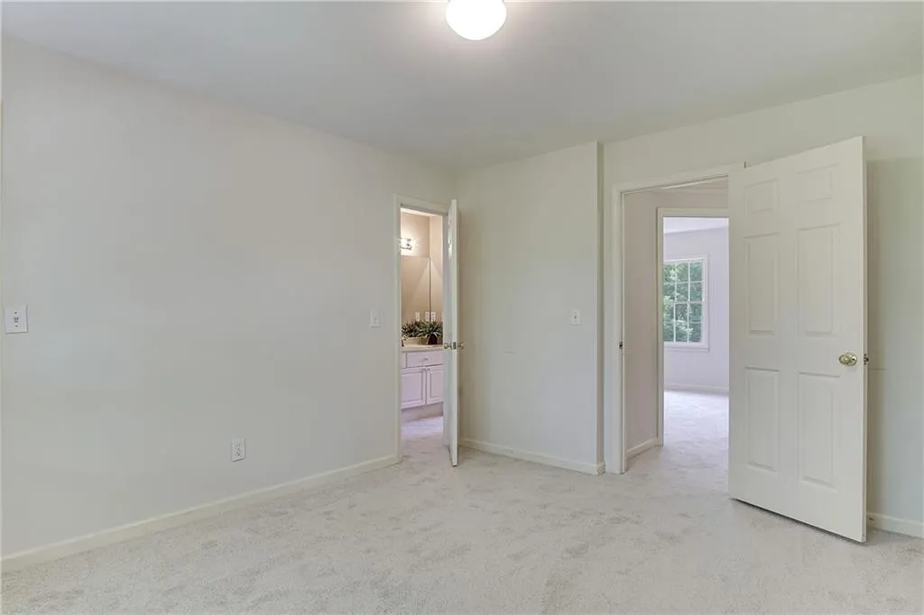 232 Spalding Gates Drive, Sandy Springs, Georgia 30328, 3 Bedrooms Bedrooms, ,2 BathroomsBathrooms,Residential,Sold,232 Spalding Gates Drive,6712187