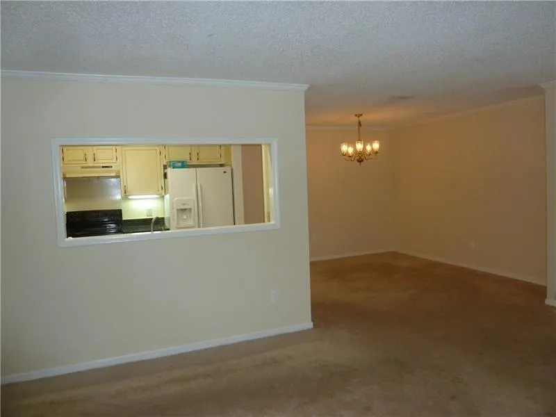 504 Abingdon Way, Sandy Springs, Georgia 30328, 2 Bedrooms Bedrooms, ,2 BathroomsBathrooms,Residential,Sold,504 Abingdon Way,6765101