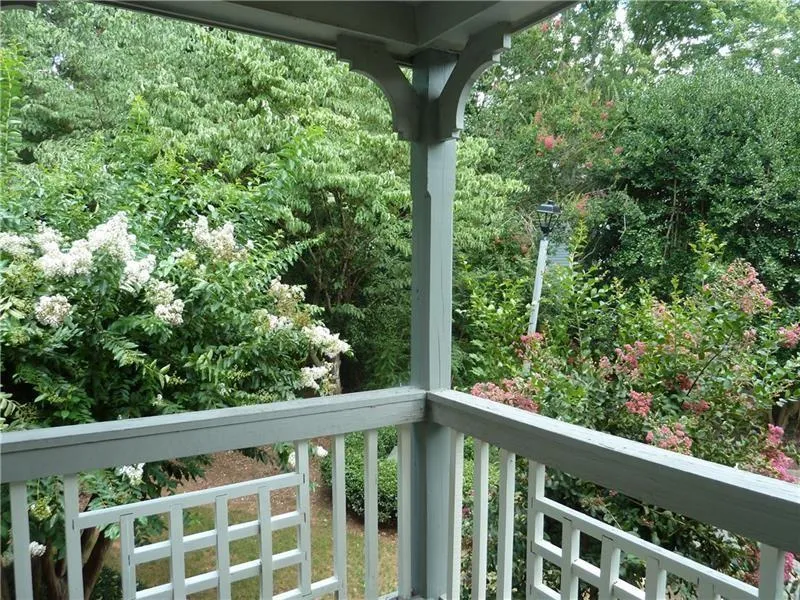 504 Abingdon Way, Sandy Springs, Georgia 30328, 2 Bedrooms Bedrooms, ,2 BathroomsBathrooms,Residential,Sold,504 Abingdon Way,6765101