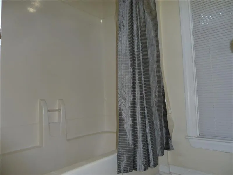 504 Abingdon Way, Sandy Springs, Georgia 30328, 2 Bedrooms Bedrooms, ,2 BathroomsBathrooms,Residential,Sold,504 Abingdon Way,6765101