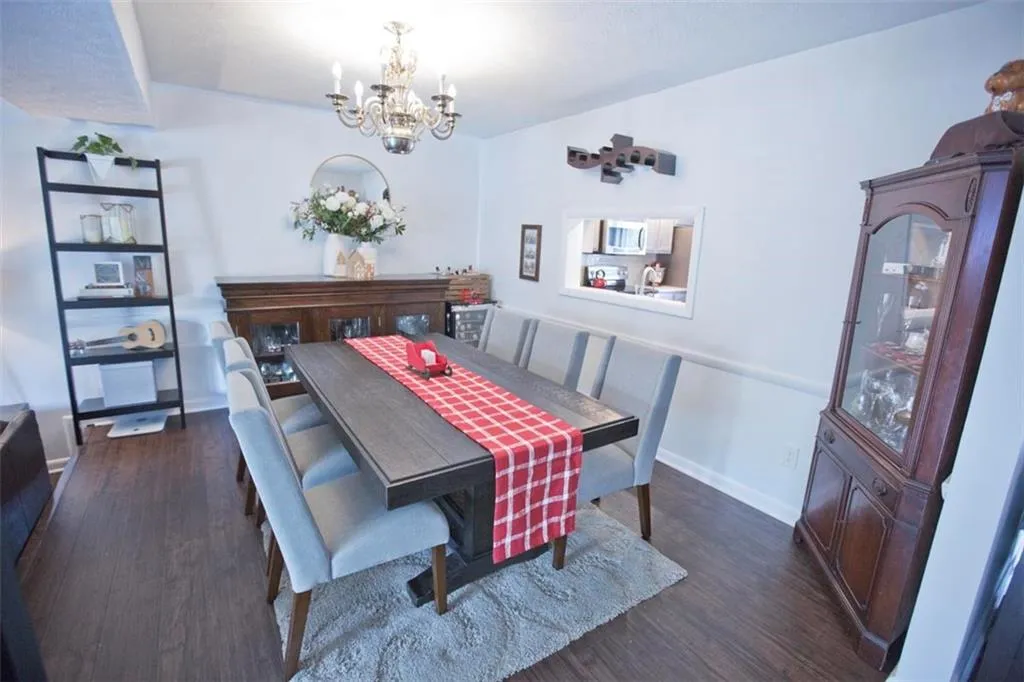 116 Goldrush Circle, Atlanta, Georgia 30328, 3 Bedrooms Bedrooms, ,2 BathroomsBathrooms,Residential,Sold,116 Goldrush Circle,6656950