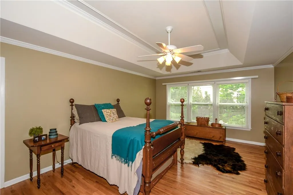 715 Glenridge Close Drive, Sandy Springs, Georgia 30328, 4 Bedrooms Bedrooms, ,2 BathroomsBathrooms,Residential,Sold,715 Glenridge Close Drive,5685947