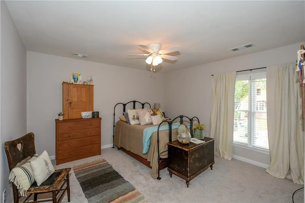715 Glenridge Close Drive, Sandy Springs, Georgia 30328, 4 Bedrooms Bedrooms, ,2 BathroomsBathrooms,Residential,Sold,715 Glenridge Close Drive,5685947