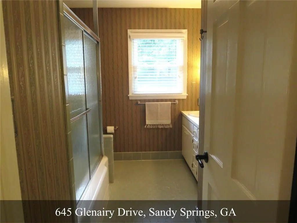 645 Glenairy Drive, Sandy Springs, Georgia 30328, 4 Bedrooms Bedrooms, ,2 BathroomsBathrooms,Residential,Sold,645 Glenairy Drive,5689962