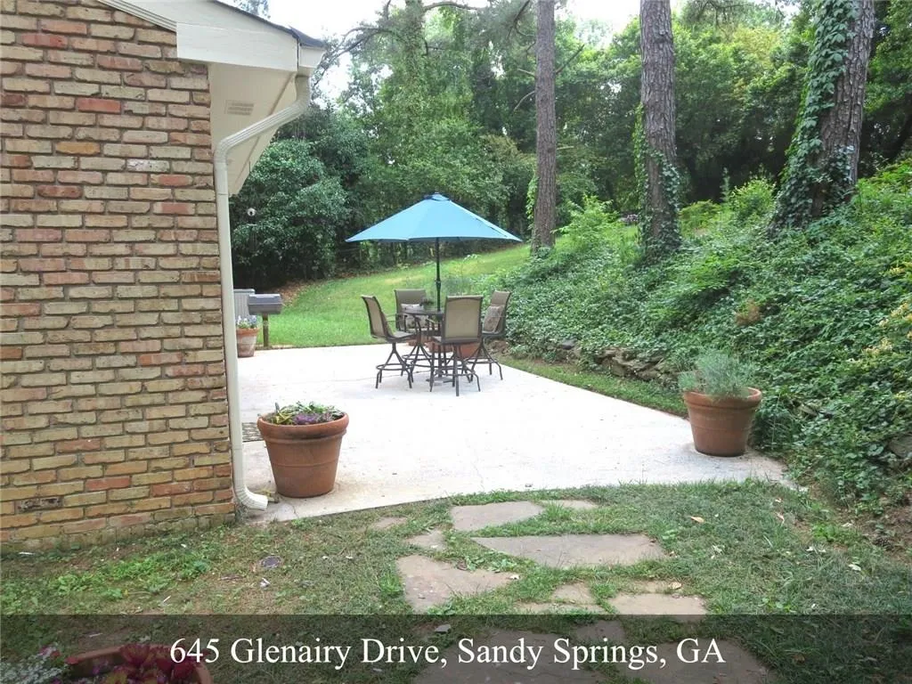 645 Glenairy Drive, Sandy Springs, Georgia 30328, 4 Bedrooms Bedrooms, ,2 BathroomsBathrooms,Residential,Sold,645 Glenairy Drive,5689962
