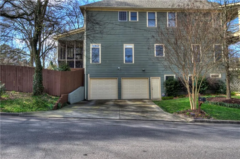 2468 Rutherford Street Nw, Atlanta, Georgia 30318, 4 Bedrooms Bedrooms, ,3 BathroomsBathrooms,Residential,Sold,2468 Rutherford Street Nw,5655517
