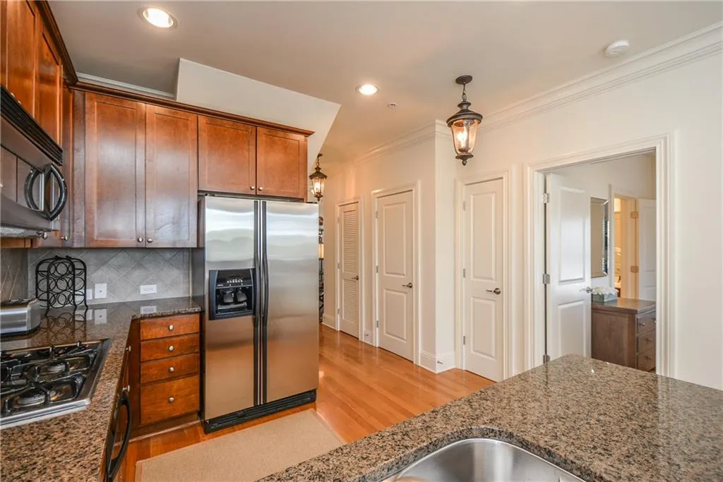 274 Le Gran Bend, Sandy Springs, Georgia 30328, 2 Bedrooms Bedrooms, ,2 BathroomsBathrooms,Residential,Sold,274 Le Gran Bend,6541882
