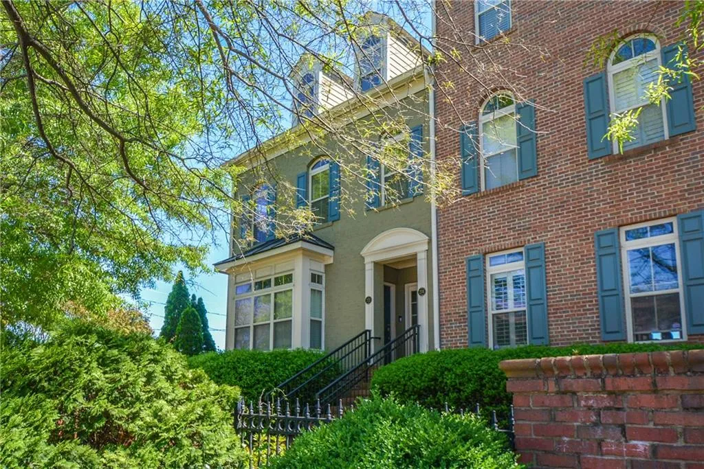 274 Le Gran Bend, Sandy Springs, Georgia 30328, 2 Bedrooms Bedrooms, ,2 BathroomsBathrooms,Residential,Sold,274 Le Gran Bend,6541882