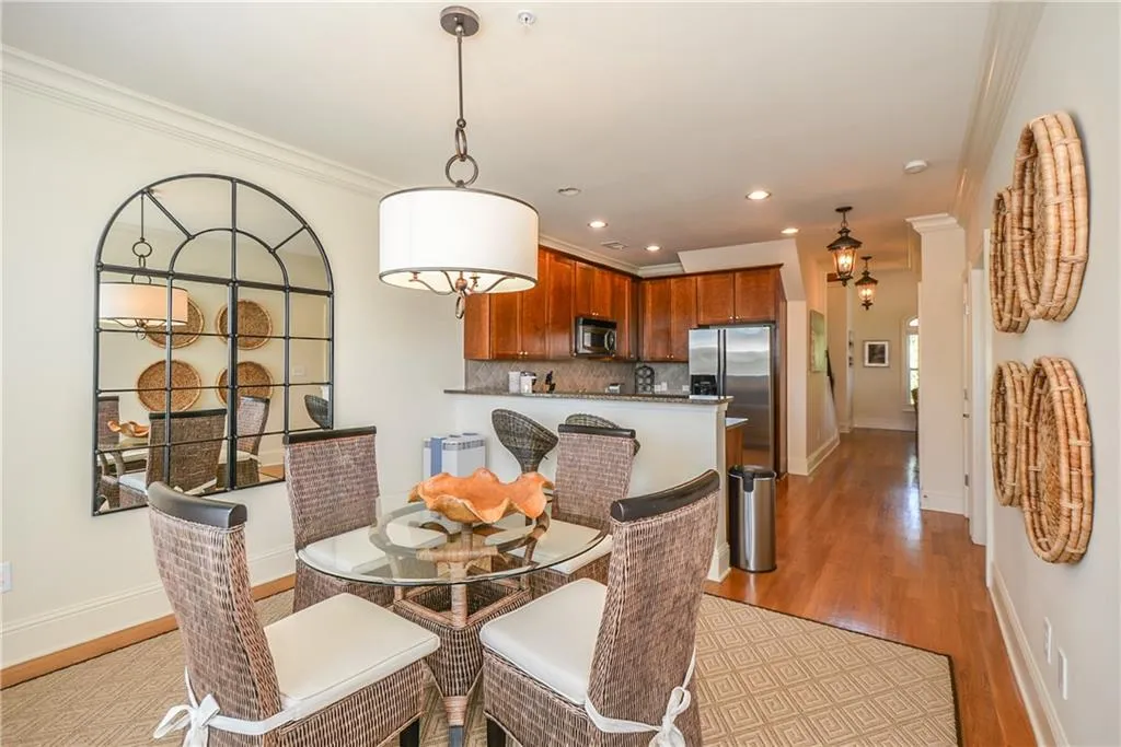274 Le Gran Bend, Sandy Springs, Georgia 30328, 2 Bedrooms Bedrooms, ,2 BathroomsBathrooms,Residential,Sold,274 Le Gran Bend,6541882