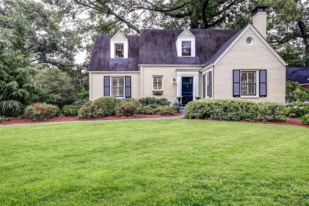 415 E Wesley Road, Atlanta, Georgia 30305, 4 Bedrooms Bedrooms, ,4 BathroomsBathrooms,Residential,Sold,415 E Wesley Road,5868925