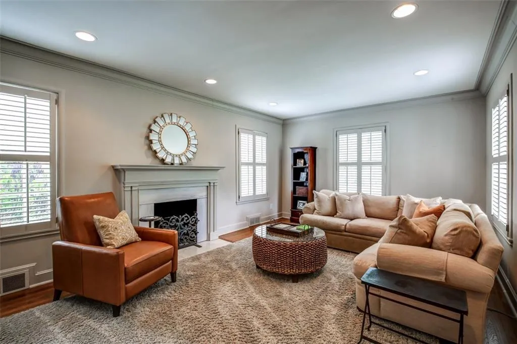 415 E Wesley Road, Atlanta, Georgia 30305, 4 Bedrooms Bedrooms, ,4 BathroomsBathrooms,Residential,Sold,415 E Wesley Road,5868925