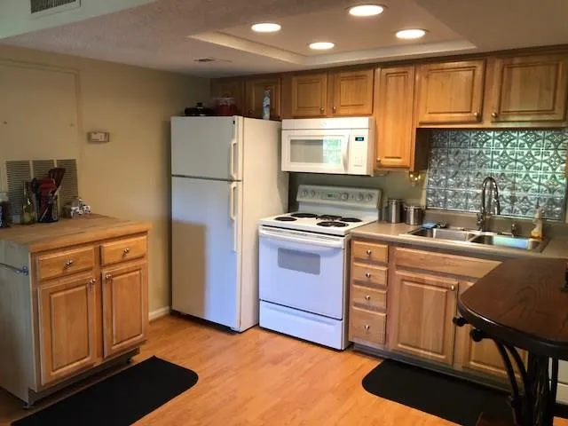 4091 Chastain Park Drive Ne Bldg 4, Atlanta, Georgia 30342, 1 Bedroom Bedrooms, ,1 BathroomBathrooms,Residential,Sold,4091 Chastain Park Drive Ne Bldg 4,6000321
