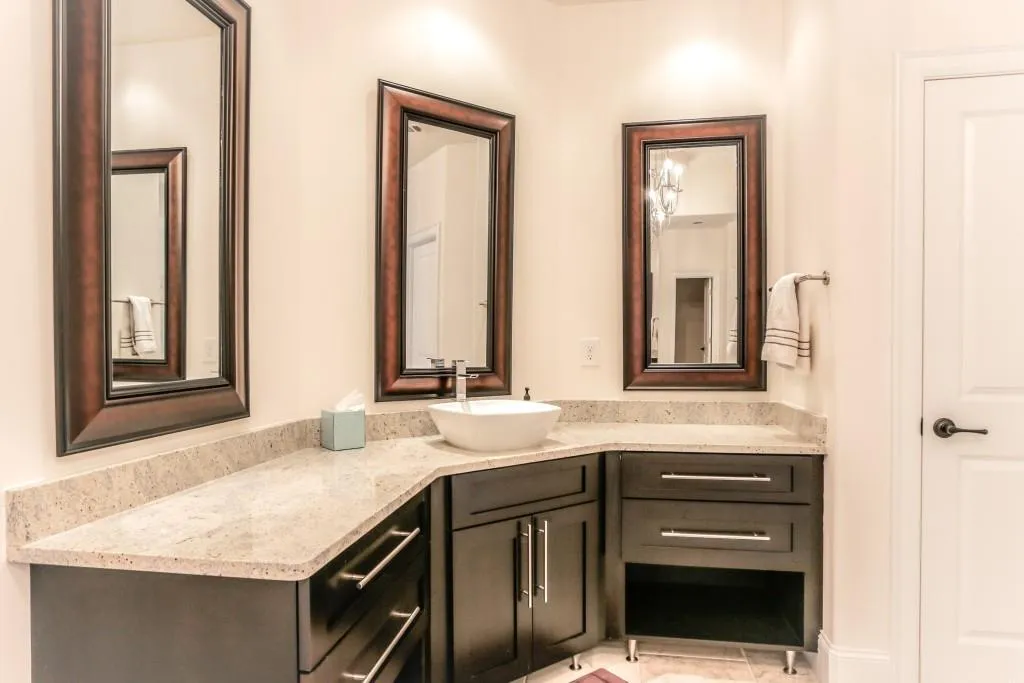 5340 High Point Manor, Atlanta, Georgia 30342, 5 Bedrooms Bedrooms, ,5 BathroomsBathrooms,Residential,Sold,5340 High Point Manor,5986774
