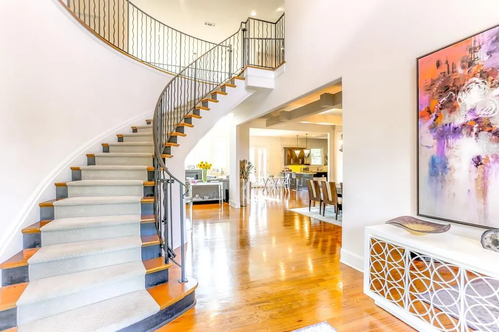 5340 High Point Manor, Atlanta, Georgia 30342, 5 Bedrooms Bedrooms, ,5 BathroomsBathrooms,Residential,Sold,5340 High Point Manor,5986774