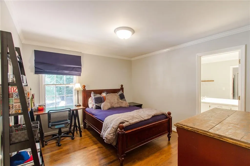 685 Starlight Lane, Atlanta, Georgia 30342, 5 Bedrooms Bedrooms, ,4 BathroomsBathrooms,Residential,Sold,685 Starlight Lane,5691579