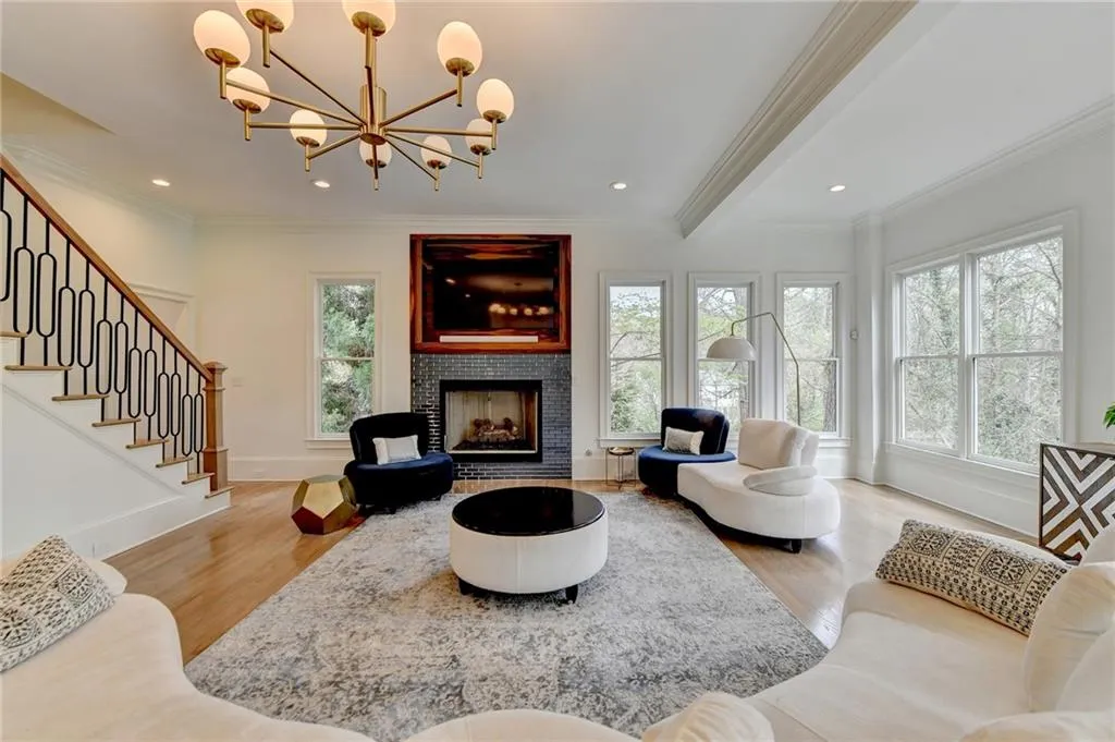 670 Mount Paran Road, Atlanta, Georgia 30327, 5 Bedrooms Bedrooms, ,4 BathroomsBathrooms,Residential,Sold,670 Mount Paran Road,7355332