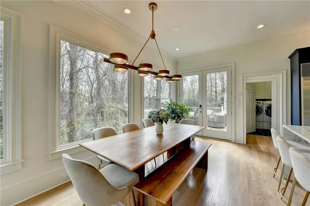 670 Mount Paran Road, Atlanta, Georgia 30327, 5 Bedrooms Bedrooms, ,4 BathroomsBathrooms,Residential,Sold,670 Mount Paran Road,7355332