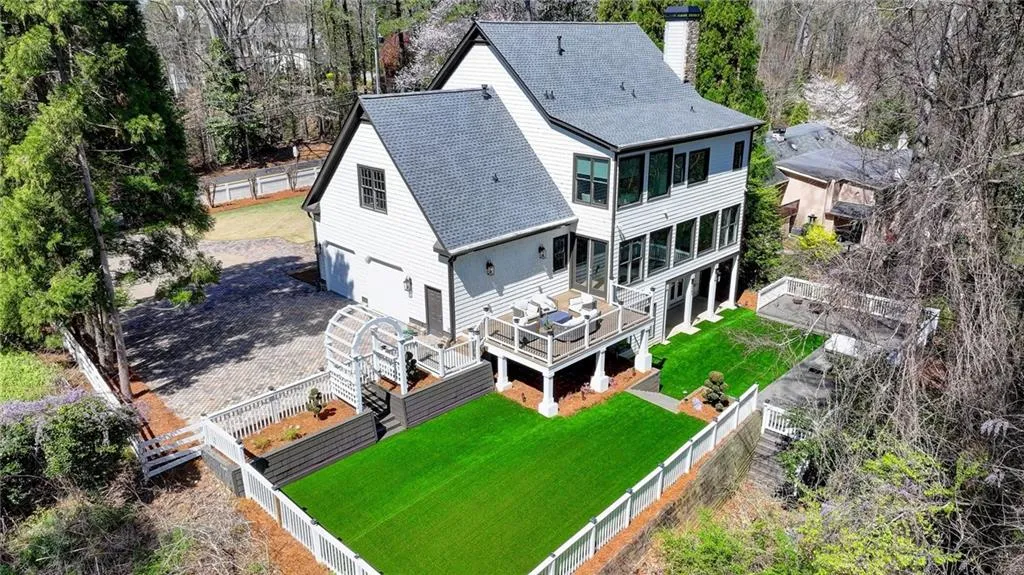 670 Mount Paran Road, Atlanta, Georgia 30327, 5 Bedrooms Bedrooms, ,4 BathroomsBathrooms,Residential,Sold,670 Mount Paran Road,7355332