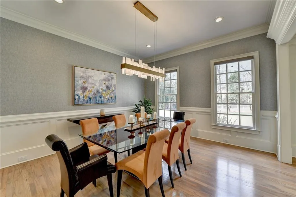 670 Mount Paran Road, Atlanta, Georgia 30327, 5 Bedrooms Bedrooms, ,4 BathroomsBathrooms,Residential,Sold,670 Mount Paran Road,7355332