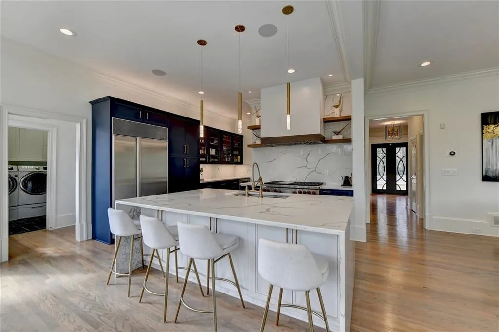 670 Mount Paran Road, Atlanta, Georgia 30327, 5 Bedrooms Bedrooms, ,4 BathroomsBathrooms,Residential,Sold,670 Mount Paran Road,7355332