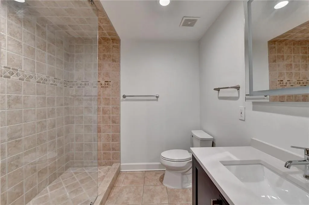 670 Mount Paran Road, Atlanta, Georgia 30327, 5 Bedrooms Bedrooms, ,4 BathroomsBathrooms,Residential,Sold,670 Mount Paran Road,7355332