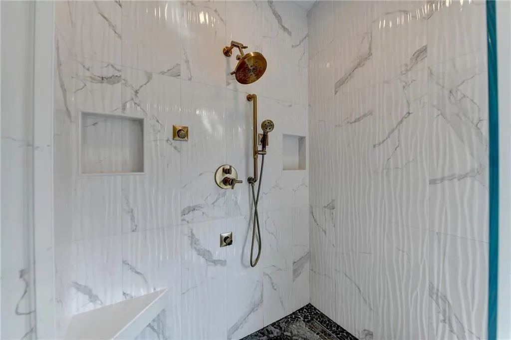 670 Mount Paran Road, Atlanta, Georgia 30327, 5 Bedrooms Bedrooms, ,4 BathroomsBathrooms,Residential,Sold,670 Mount Paran Road,7355332