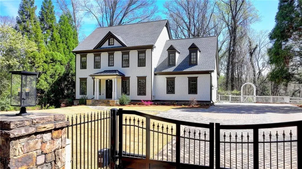 670 Mount Paran Road, Atlanta, Georgia 30327, 5 Bedrooms Bedrooms, ,4 BathroomsBathrooms,Residential,Sold,670 Mount Paran Road,7355332