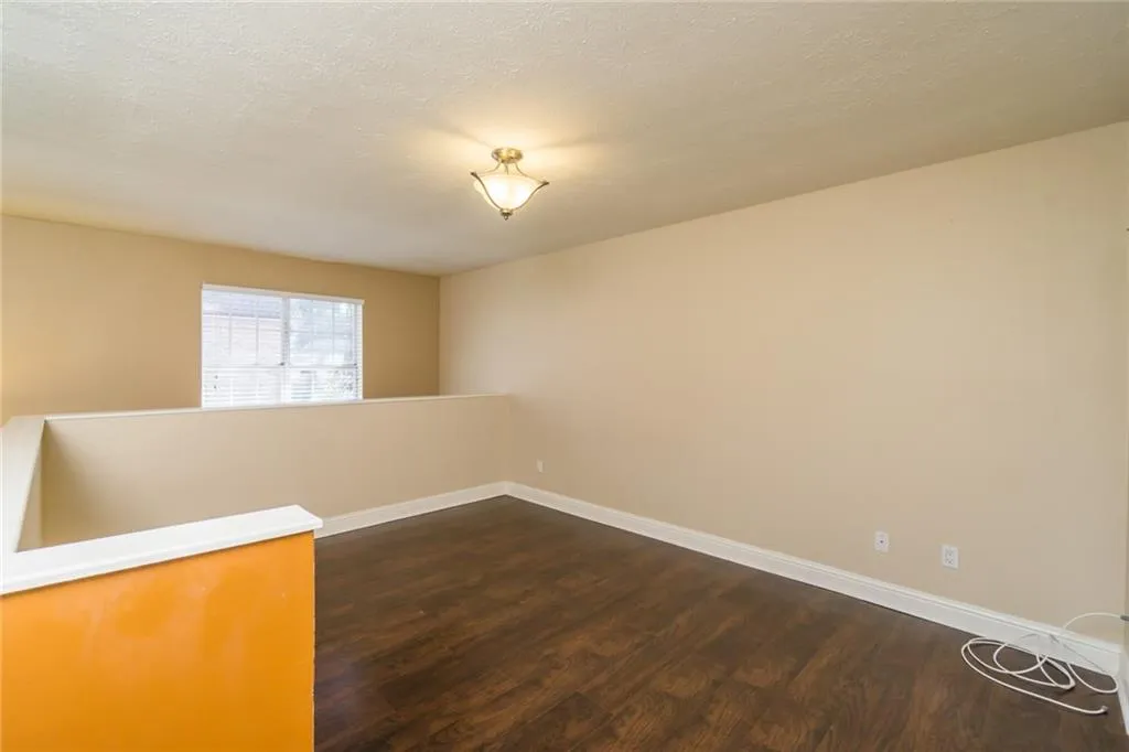 6980 Roswell Road Unit L3, Atlanta, Georgia 30328, 1 Bedroom Bedrooms, ,1 BathroomBathrooms,Residential,Sold,6980 Roswell Road Unit L3,6848750