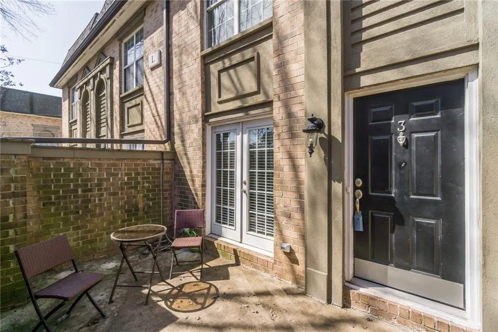 6980 Roswell Road Unit L3, Atlanta, Georgia 30328, 1 Bedroom Bedrooms, ,1 BathroomBathrooms,Residential,Sold,6980 Roswell Road Unit L3,6848750