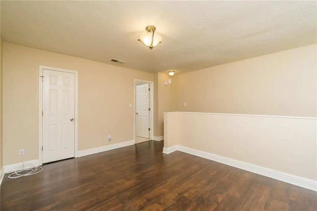 6980 Roswell Road Unit L3, Atlanta, Georgia 30328, 1 Bedroom Bedrooms, ,1 BathroomBathrooms,Residential,Sold,6980 Roswell Road Unit L3,6848750