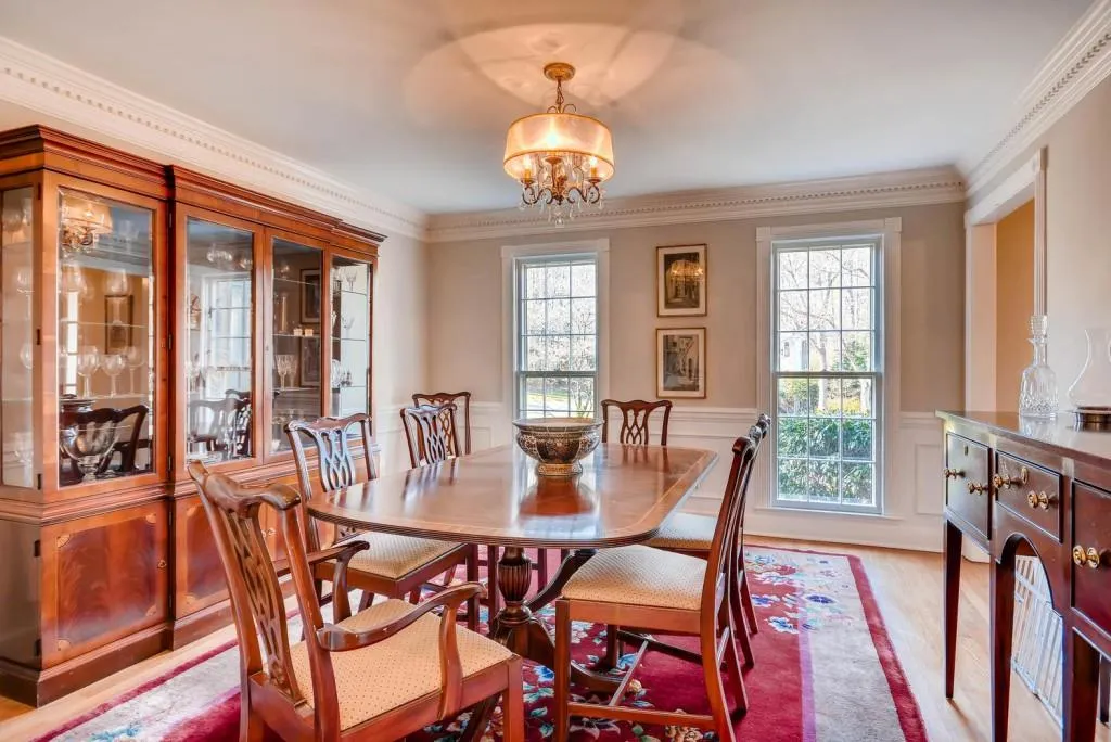 2365 Kimbrough Court, Sandy Springs, Georgia 30350, 4 Bedrooms Bedrooms, ,3 BathroomsBathrooms,Residential,Sold,2365 Kimbrough Court,5953247