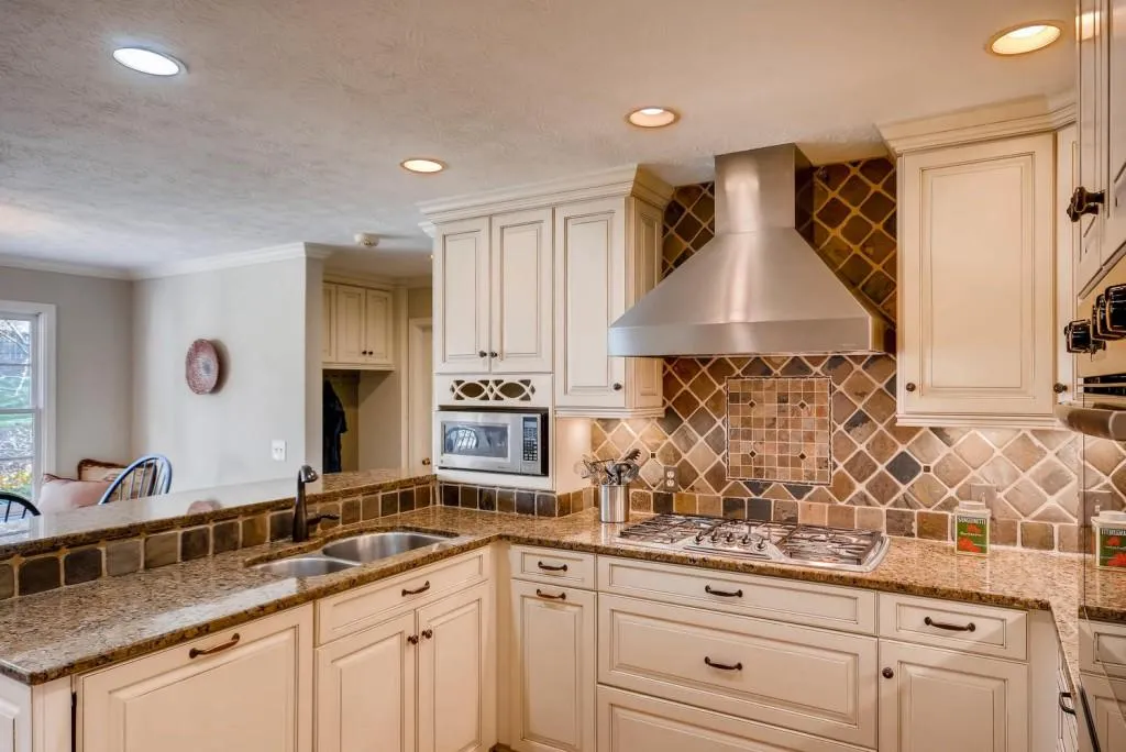 2365 Kimbrough Court, Sandy Springs, Georgia 30350, 4 Bedrooms Bedrooms, ,3 BathroomsBathrooms,Residential,Sold,2365 Kimbrough Court,5953247