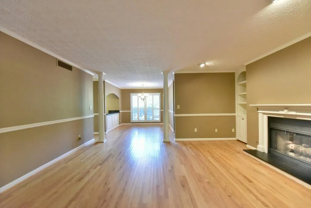 104 Woodcliff Drive, Sandy Springs, Georgia 30350, 2 Bedrooms Bedrooms, ,2 BathroomsBathrooms,Residential,Sold,104 Woodcliff Drive,5907984