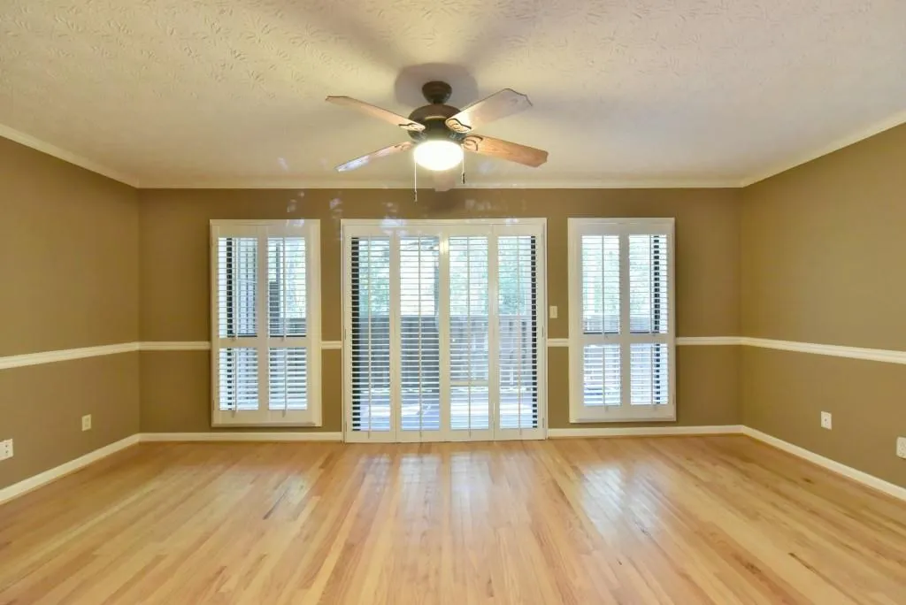 104 Woodcliff Drive, Sandy Springs, Georgia 30350, 2 Bedrooms Bedrooms, ,2 BathroomsBathrooms,Residential,Sold,104 Woodcliff Drive,5907984