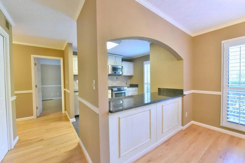 104 Woodcliff Drive, Sandy Springs, Georgia 30350, 2 Bedrooms Bedrooms, ,2 BathroomsBathrooms,Residential,Sold,104 Woodcliff Drive,5907984