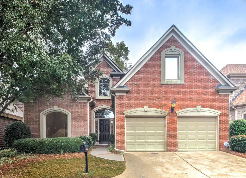 6330 Glen Oaks Lane, Atlanta, Georgia 30328, 4 Bedrooms Bedrooms, ,3 BathroomsBathrooms,Residential,Sold,6330 Glen Oaks Lane,5932101