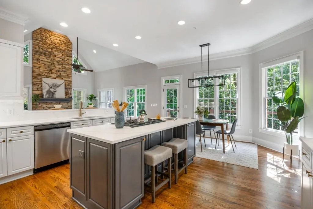 125 Franklin, Atlanta, Georgia 30342, 6 Bedrooms Bedrooms, ,5 BathroomsBathrooms,Residential,For Sale,125 Franklin,7624668