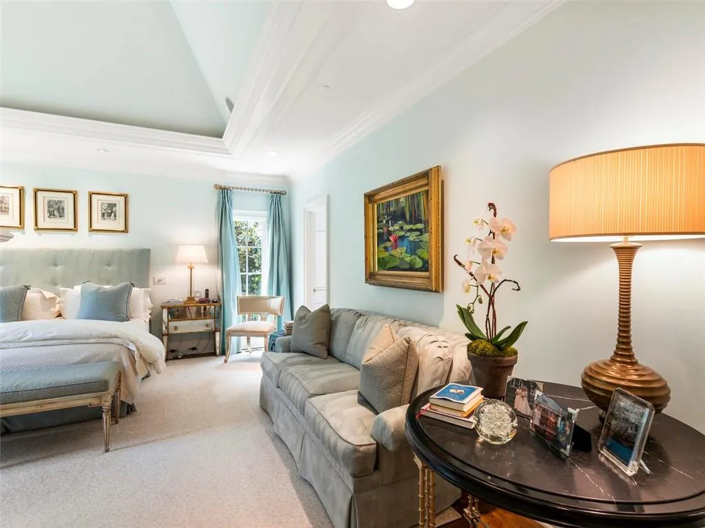 925 Reds Ridge Court, Atlanta, Georgia 30327, 5 Bedrooms Bedrooms, ,6 BathroomsBathrooms,Residential,Sold,925 Reds Ridge Court,6885187