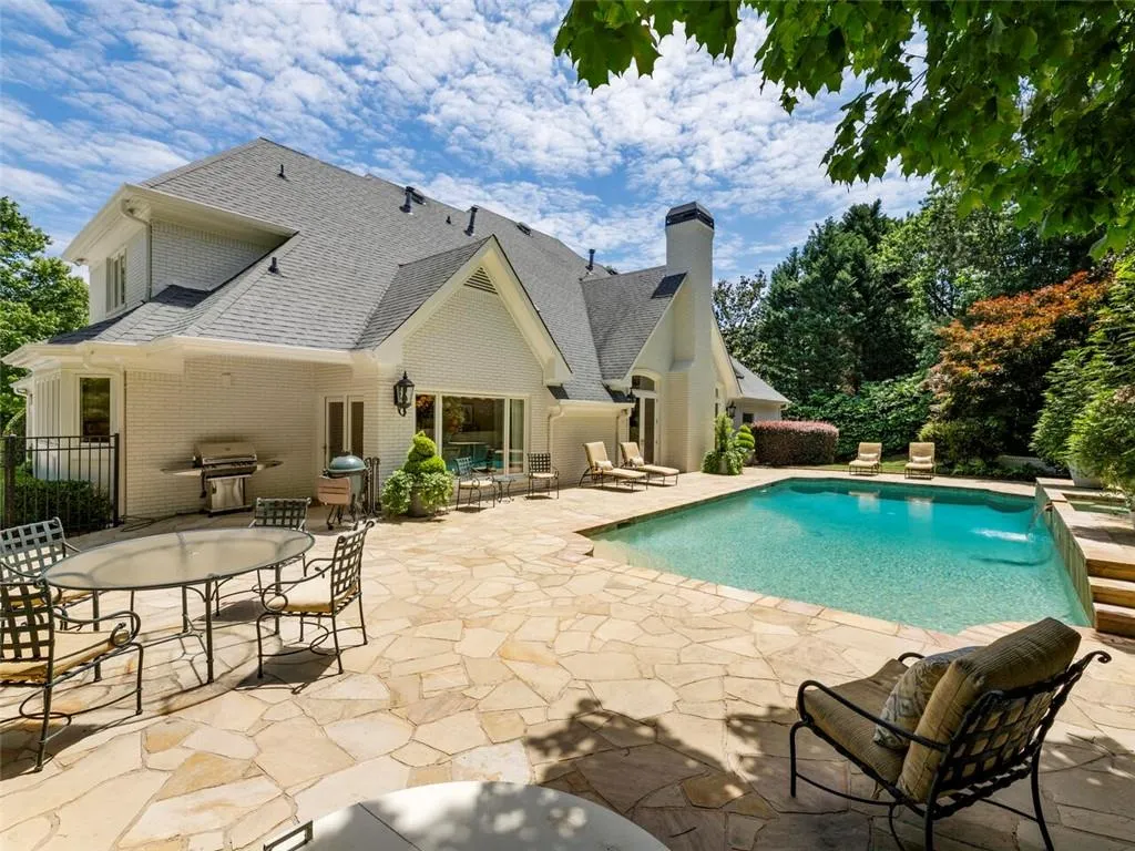 925 Reds Ridge Court, Atlanta, Georgia 30327, 5 Bedrooms Bedrooms, ,6 BathroomsBathrooms,Residential,Sold,925 Reds Ridge Court,6885187