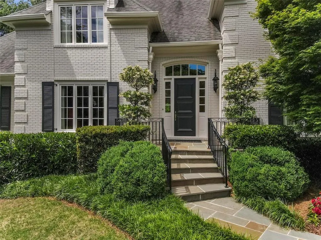 925 Reds Ridge Court, Atlanta, Georgia 30327, 5 Bedrooms Bedrooms, ,6 BathroomsBathrooms,Residential,Sold,925 Reds Ridge Court,6885187
