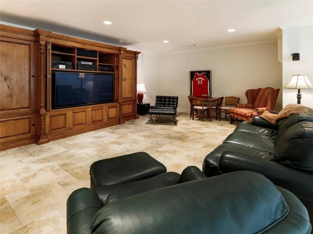 925 Reds Ridge Court, Atlanta, Georgia 30327, 5 Bedrooms Bedrooms, ,6 BathroomsBathrooms,Residential,Sold,925 Reds Ridge Court,6885187